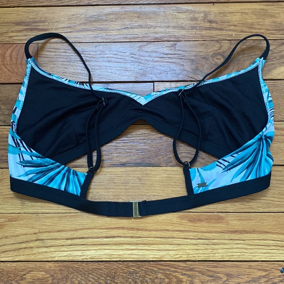 Rip Curl Bikini Top - Picture 5 of 6